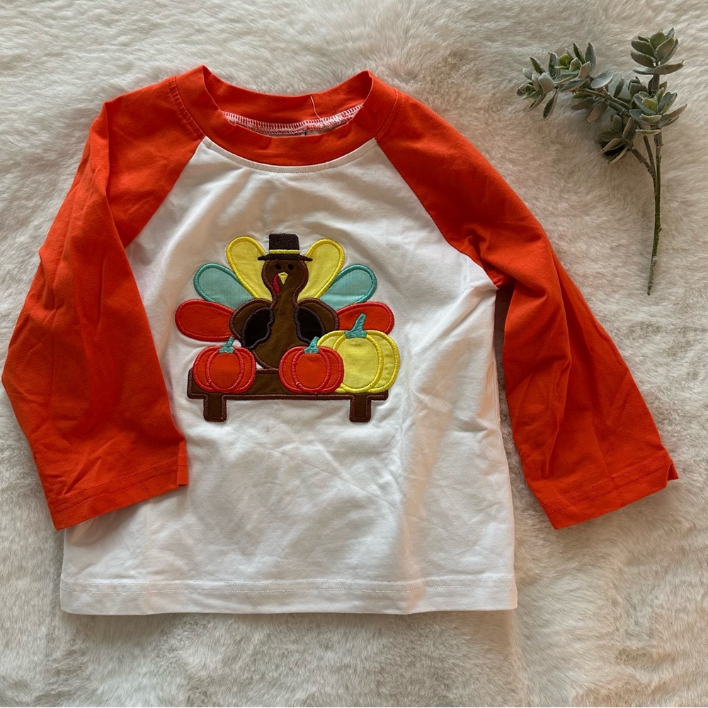 Smocktions | EUC - Thanksgiving Appliqué Baseball Tee - Size 2